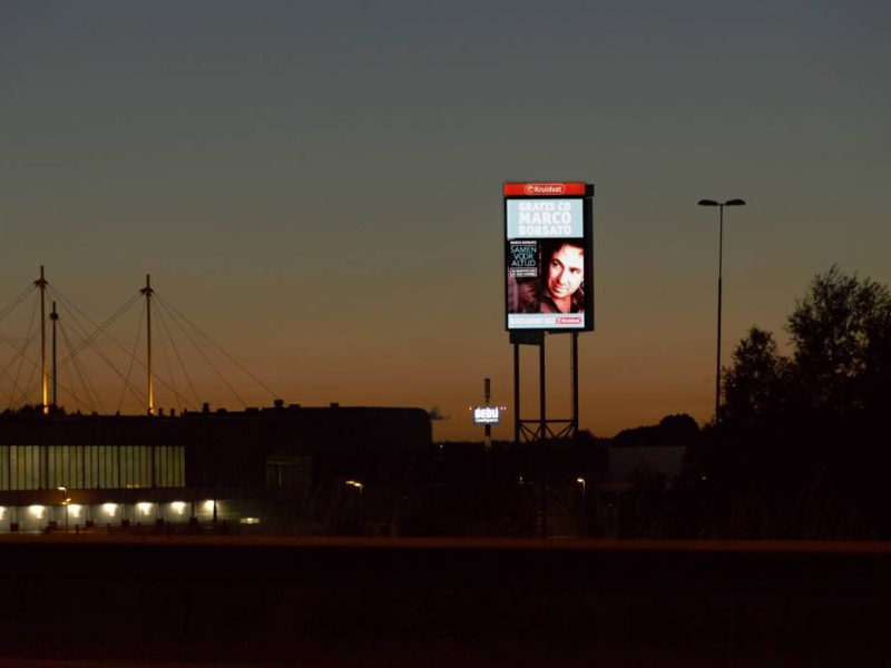 Lichtreclame in buitengebied niet toelaatbaar